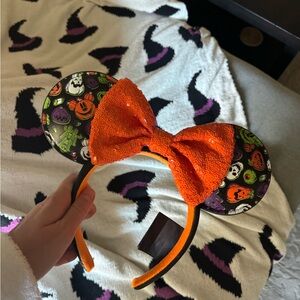 Mickey ears 2024 Halloween - bought at Disneyland RARE